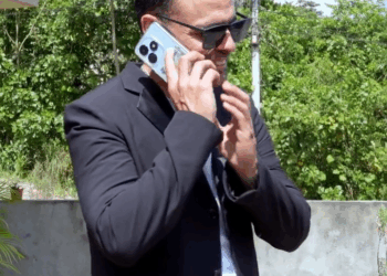 [COMPLETO] 0159H1030 S0082 Victoria usa este truco para descubrir a su padrastro infiel Historias de Yomi