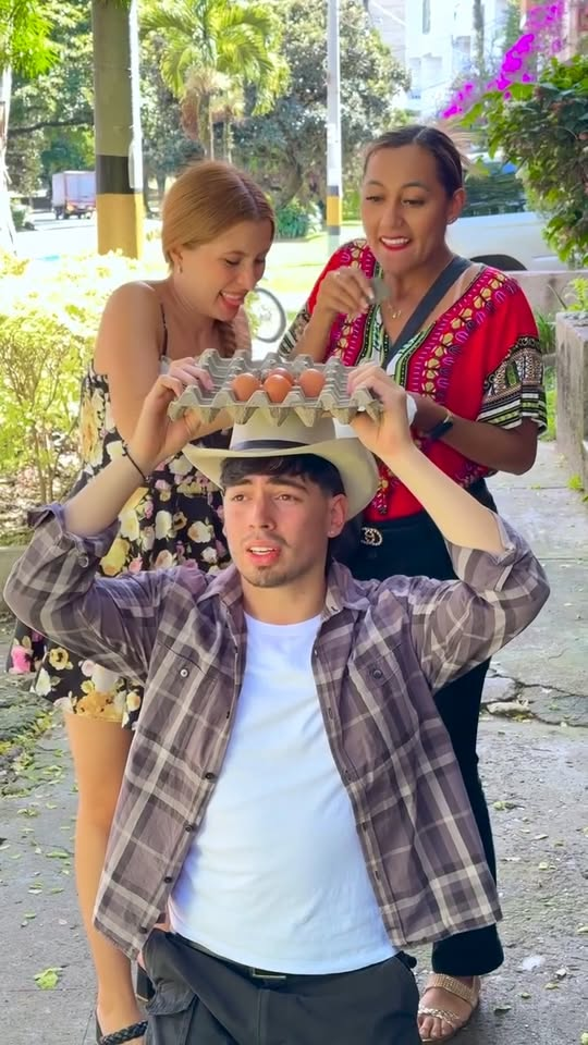 [COMPLETO] 0165H1114 S0020 Ellas le hicieron esto a este pobre vendedor #fblifestyle Nicauris Javier