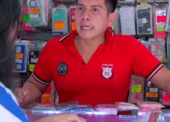 [COMPLETO] 0170H1030 S0082 Mujer crea un plan para exponer a vendedor tramposo Historias de Yomi