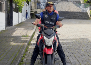 [COMPLETO] 0185H1030 S0082 Policia descubre el plan de su novia infiel y le costó muy caro Historias de Yomi