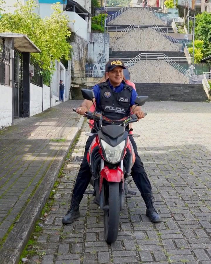 [COMPLETO] 0185H1030 S0082 Policia descubre el plan de su novia infiel y le costó muy caro Historias de Yomi