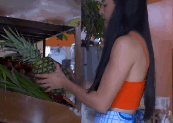 [COMPLETO] 0202H1030 S0082 Verdulera casi pierde su negocio por culpa de su nieta Historias de Yomi