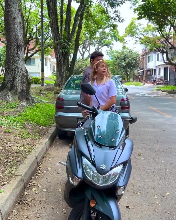 [COMPLETO] 0222H1114 S0020 Le sustrajeron una caja a este hombre con algo super importante en su interior Nicauris Javier