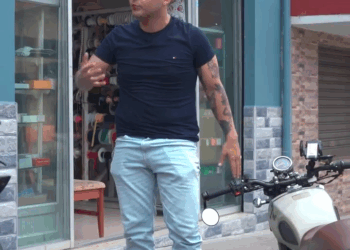 [COMPLETO] 0220H1030 S0082 Duplican las placas para quedarse con todos sus clientes #reflexiones #motivation Historias de Yom