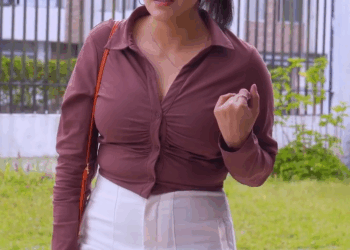 [COMPLETO] 0233H1030 S0082 Influencer finge ayudar a vagabunda para tener más seguidores Historias de Yomi