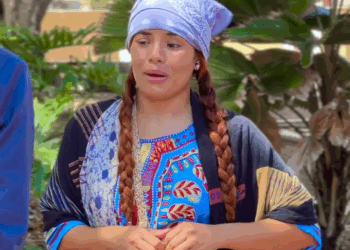 [COMPLETO] 0241H1114 S0020 Empresario la puso a prueba y le dio una gran recompensa por su humildad