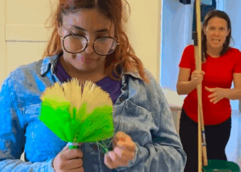 [COMPLETO] 0262H1114 S0020 Mi madre siempre me comparaba con mi hermana por ser más bonita y me humillaba por no ser perfecta