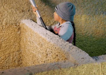 [COMPLETO] 0266H1030 S0083 Madre e hijo vivieron 7 años bajo el sótano de su vecino por esta triste razón Estefany