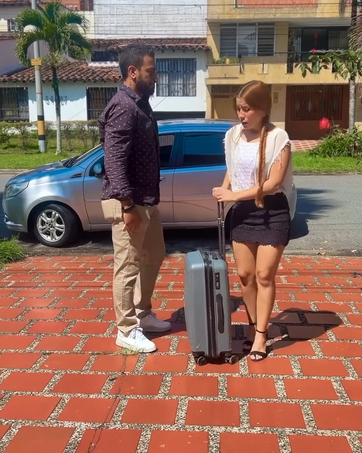 [COMPLETO] 0271H1114 S0020 La cuestiono por una prueba de embarazada que estaba super extrana Nicauris Javier