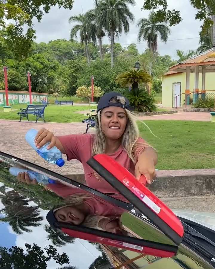 [COMPLETO] 0285H1114 S0020 Le tiraron huevo en el coche nuevecito Nicauris Javier