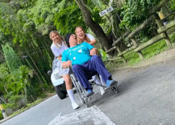 [COMPLETO] 0291H1114 S0020 Intentaron desaparecer a este abuelito lanzándolo en su silla de ruedas Nicauris Javier