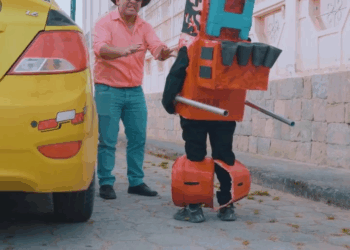 [COMPLETO] 0295H1030 S0083 Con un carro transforme descubrió que su esposa le era infiel Estefany