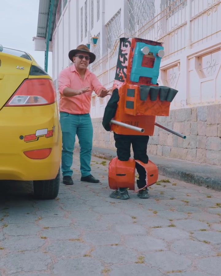 [COMPLETO] 0295H1030 S0083 Con un carro transforme descubrió que su esposa le era infiel Estefany