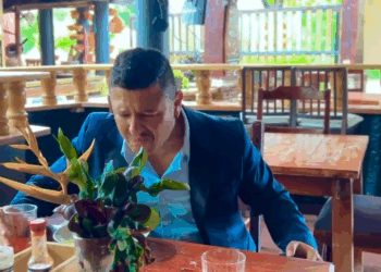 [COMPLETO] 0300H1114 S0020 Hombre tacaño le pidió a su cita que pague la cuenta Nicauris Javier