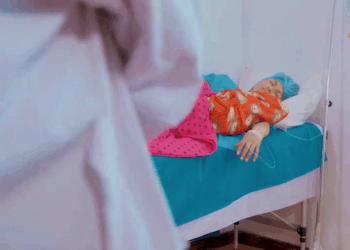 [COMPLETO] 0307H1030 S0083 Niña escondió a su madre bajo tierra para proteger a su hermanita Estefany