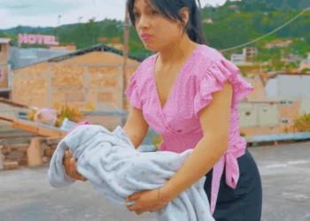 [COMPLETO] 0326H1030 S0083 Militar prefirió salvar la vida de su amante antes que a su propia hija Estefany