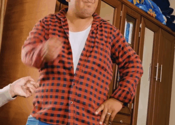 [COMPLETO] 0337H1030 S0083 No invitó a sus padres el día de su graduación por esta razón Estefany