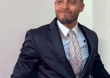 [COMPLETO] 0341H1114 S0020 Tenia la cara en mal estado y la vista para conocer al amor de su vida Nicauris Javier