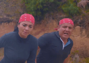 [COMPLETO] 0350H1030 S0083 Se oculto bajo la tierra para ayudar a su esposo sin pensar que estaba cometiendo un gran error Est