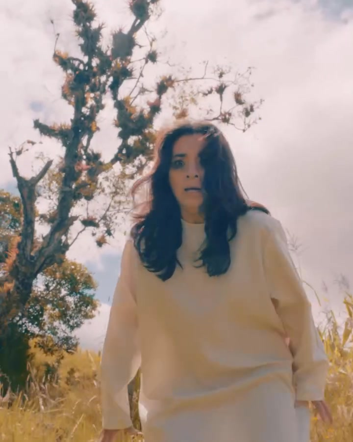 [COMPLETO] 0358H1030 S0083 Caja misteriosa terminó con la familia de esta quiceañera Estefany