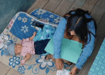 [COMPLETO] 0376H1030 S0083 Lanzó a su hijo a un camión para escapar de este hombre sin pensar en las consecuencias Estefany