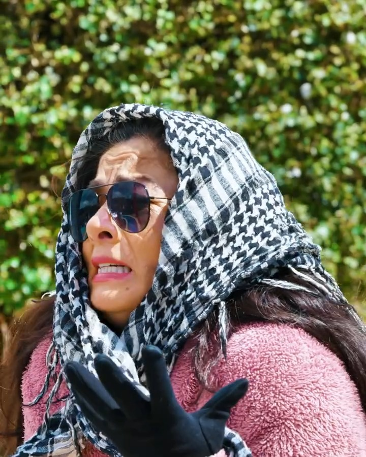 [COMPLETO] 0377H1030 S0083 Portal mágico le devolvió la juventud a esta anciana bajo una condición Estefany