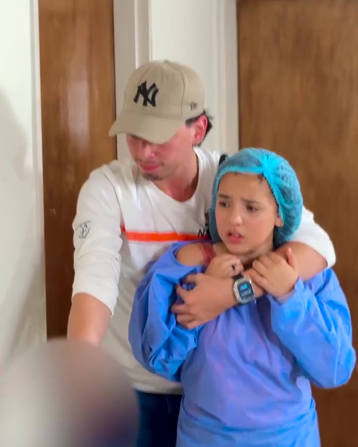 [COMPLETO] 0396H1114 S0020 Hombre finge ser un l4drθη para sαlvαr a esta pequeña Nicauris Javier