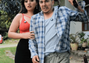 [COMPLETO] 0424H1030 S0083 Mamá regresa en forma de maniquí para cuidar de su hija Estefany