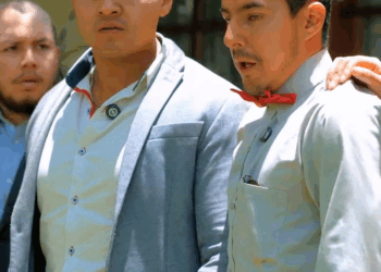 [COMPLETO] 0434H1030 S0083 Encartonó a la Novia para evitar que llegue a la boda y se quede con la herencia Estefany