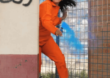 [COMPLETO] 0438H1030 S0083 Escapó de la policía para ir a buscar a su hijo Estefany