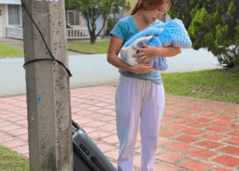 [COMPLETO] 0444H1114 S0020 El dia de mi parto mi esposo regreso con su ex, abandonando en el hospital