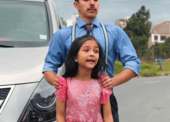 [COMPLETO] 0475H1030 S0083 Por culpa de su madre no qvería a su hermana Estefany