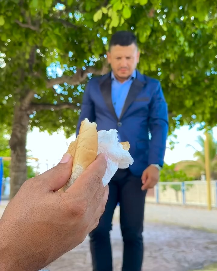 [COMPLETO] 0459H1114 S0020 Millonario le pidió ayuda a vagabundo sin saber quien era en realidad Nicauris Javier (1)