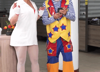 [COMPLETO] 0509H1030 S0083 Payasito astuto le hizo esto a una paciente por una oscura razón Estefany