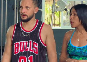 [COMPLETO] 0473H1114 S0020 Mujer de el campo le da a una lección a esta mujer que presumía su cuerpo en este gimnasio