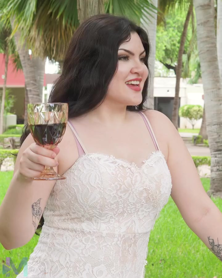 [COMPLETO] 0050H1030 Su Ex la abandonó y lo encontró casandose con otra mujer