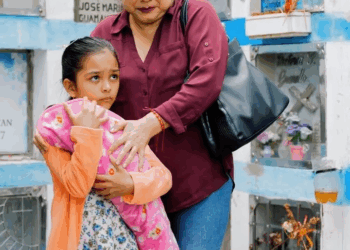 [COMPLETO] 0586H1030 S0083 Abuela regresa del mas allá para recuperar a su nieto de mujer sin corazón Estefany