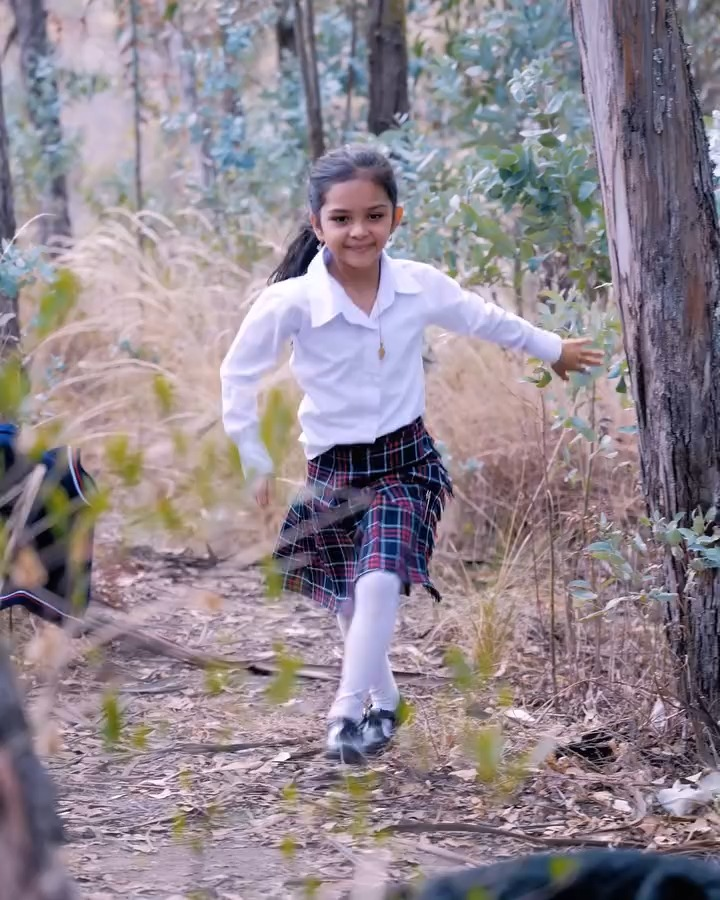 [COMPLETO] 0593H1030 S0083 Se disfrazó de gorila para llevar a esta niña por esta triste razón Estefany