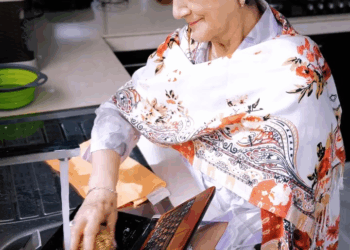 [COMPLETO] 0596H1030 S0083 Nuera le hace vida imposible a su suegra, pero ella le da una gran lección Estefany