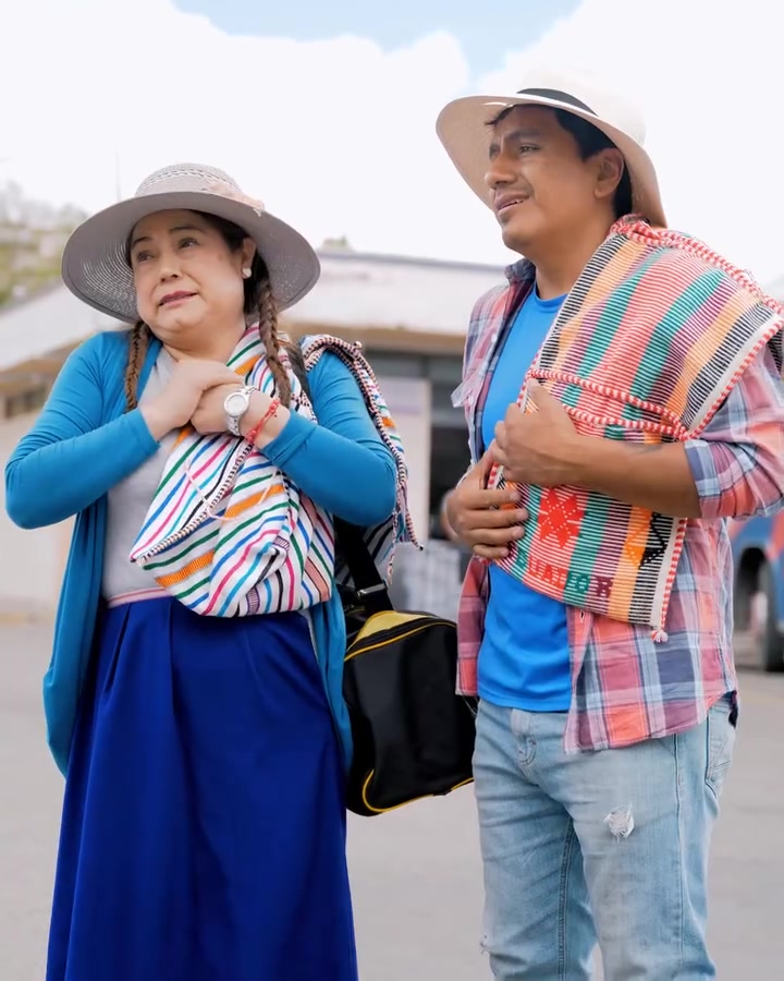 [COMPLETO] 0603H1030 S0083 Padres campesinos llegaron a la boda de su hija sin avisar Estefany