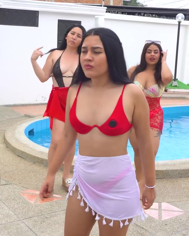 [COMPLETO] 0577H1114 S0088 Millonario pone prueba a 4 modelos para ver quien se queda con la fortuna que heredó Vicky Salazar