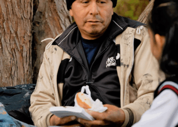 [COMPLETO] 0621H1030 S0083 Hija le da una lecciòn a sus padres por preferir el dinero Estefany