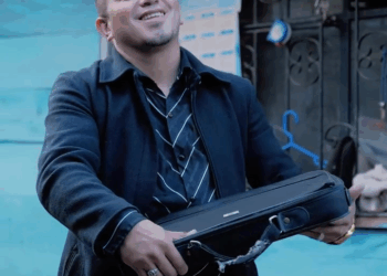 [COMPLETO] 0622H1030 S0083 Millonario quería deshacerse de su vehículo y albañil lo impidió para salvar a su hija Estefany