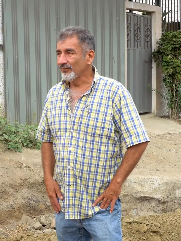 [COMPLETO] 0603H1114 S0088 Millonario convenció a albañil para hacer una misión Vicky Salazar