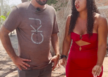 [COMPLETO] 0605H1114 S0088 Vecina envidiosa corto cable de wifi de estudiante humilde Vicky Salazar