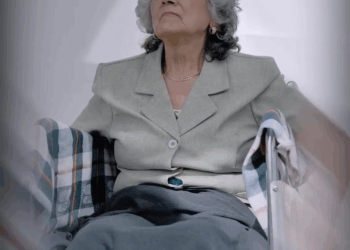 [COMPLETO] 0665H1030 S0083 Niña se lleva la comida de una Millonaria por esta triste razón Estefany