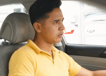 [COMPLETO] 0071H1114 S0085 Dos mujeres apoyándose para hacerle frente al abusad0r