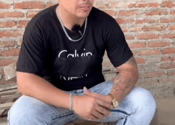 [COMPLETO] 0687H1114 S0088 Mi vecina quiere que le de agüita Vicky Salazar