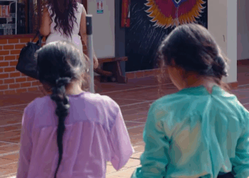 [COMPLETO] 0738H1030 S0083 Reciclaban botellas por un plato de comida, hasta que les paso esto Estefany