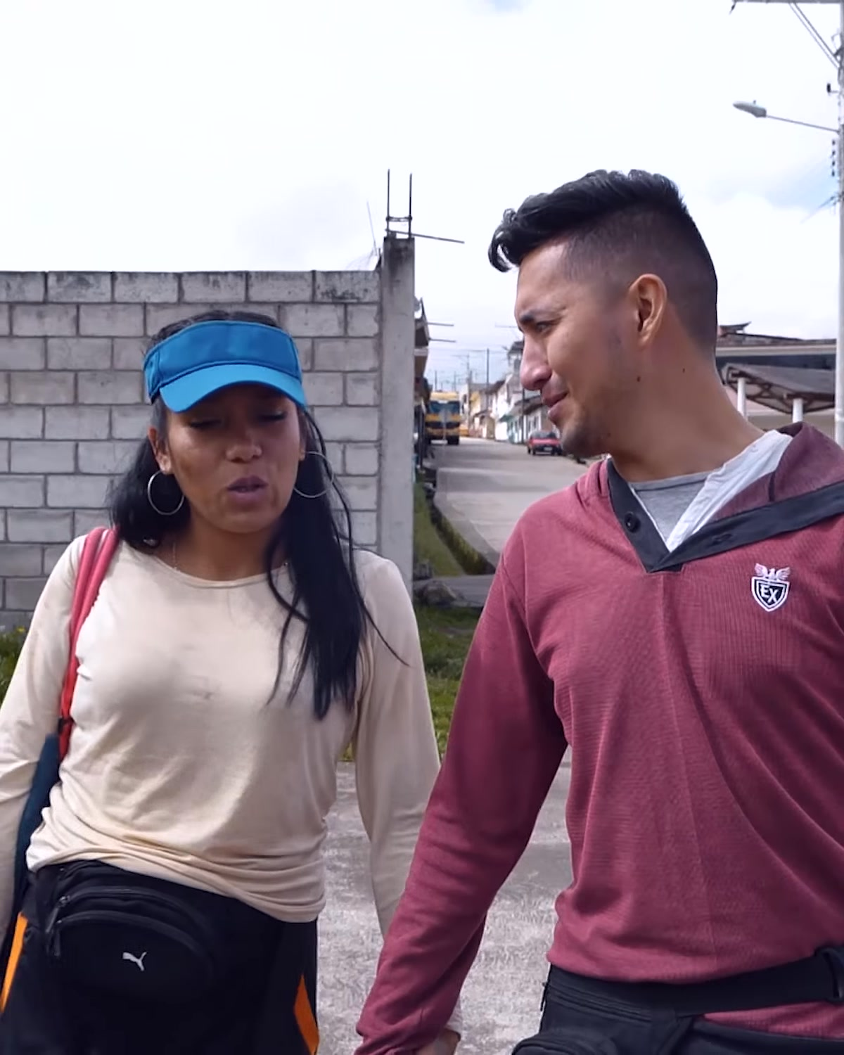 [COMPLETO] 0763H1030 S0083 Esto le paso por menospreciar el trabajo de los vendedores ambulantes Estefany